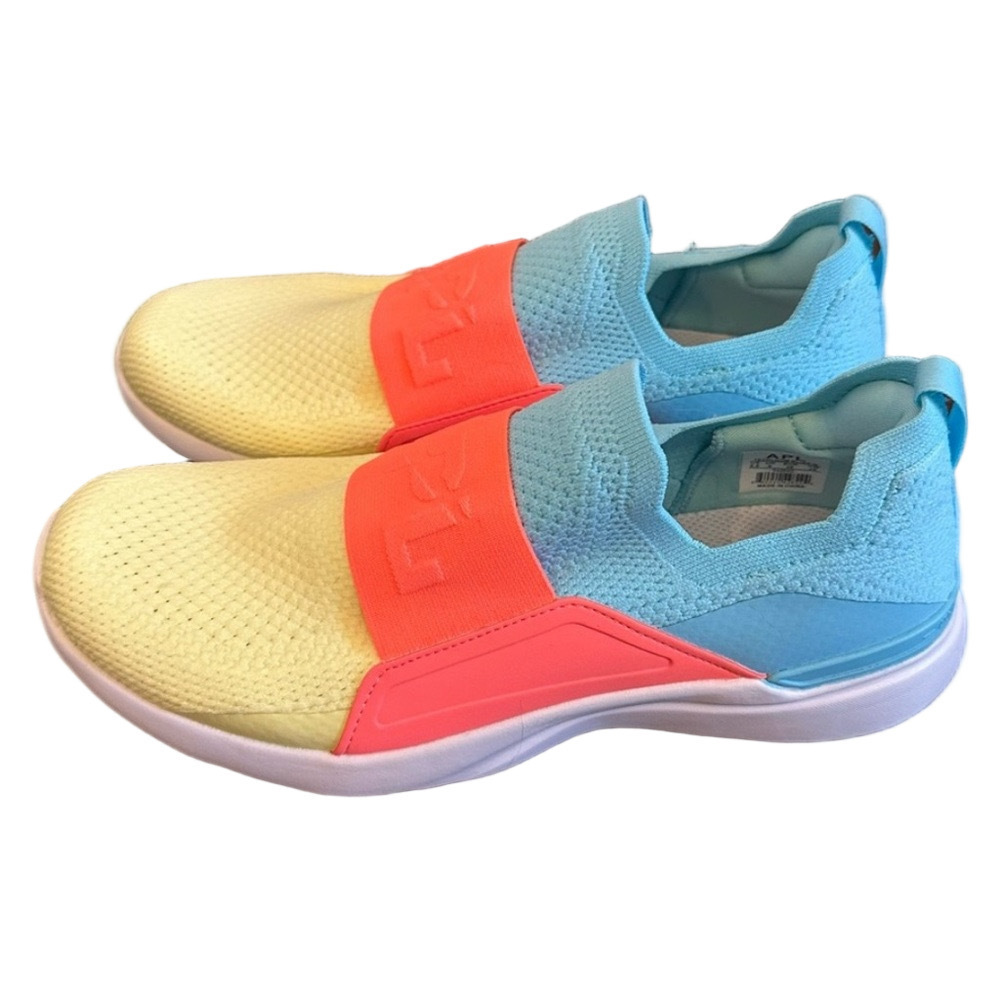 APL Techloom Bliss Women’s Sneakers Slip-On Sneakers | EUC | Sz 7 - Picture 3 of 5